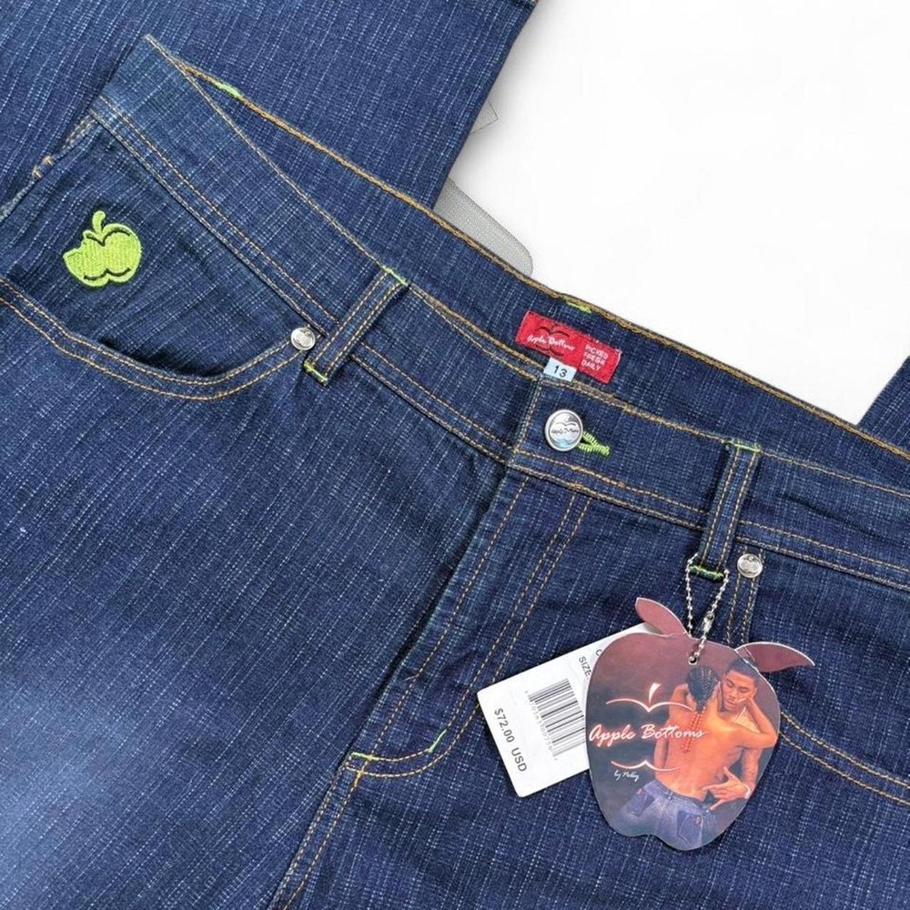 Apple Bottoms Vintage Y2K NWT Deadstock Dark Blue Flared Jeans Nelly Size 13 32W